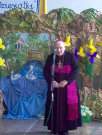 Szczególnie ciepło witano biskupa Jana Mazura